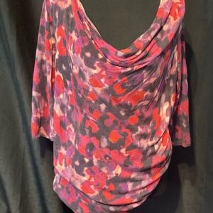 Jones New York Top1/2 Loose Sleeve with Beautiful and Colorful Flowers. Size: XL